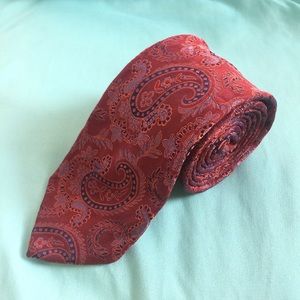 Vintage Paisley Windsor Neck Tie Suit Burgundy
